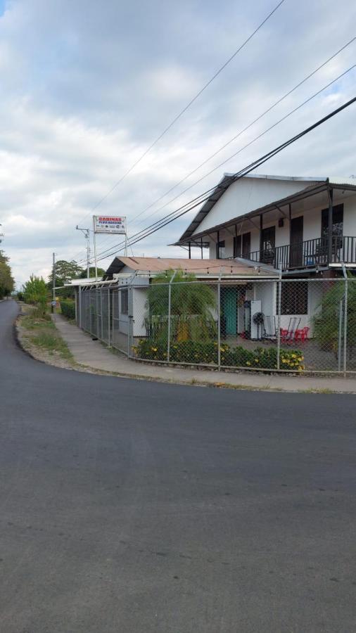 Aparthotel Cabinas Playa Bandera Parrita Exterior foto